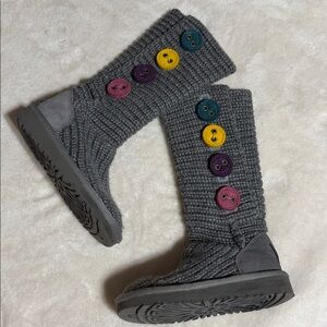 UGG | Kids Cardy II Gray With Buttons | Girls 9T